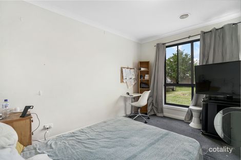 Property photo of 38 Wattle Avenue Wendouree VIC 3355