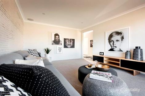 Property photo of 9 Arawatta Loop Madora Bay WA 6210