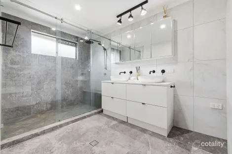 Property photo of 63 Kenilworth Place Carindale QLD 4152