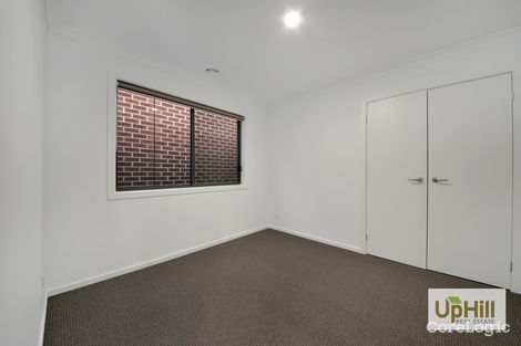 Property photo of 24 Scotland Circuit Cranbourne West VIC 3977