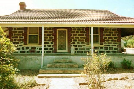 Property photo of 28 Yettie Road Williamstown SA 5351