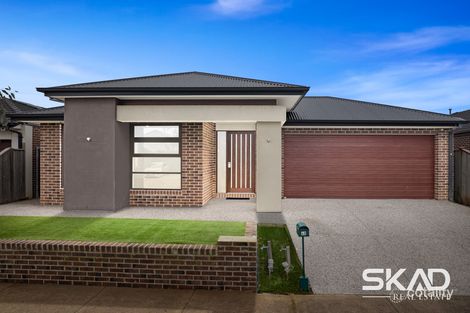 48 Aldergrove Pde, Mickleham, VIC 3064