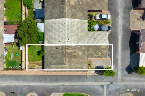 Property photo of 47/128 Benowa Road Southport QLD 4215