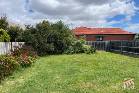 Property photo of 13 Ruby Place Werribee VIC 3030