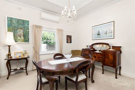 Property photo of 32 Wickham Grove Strathmore VIC 3041