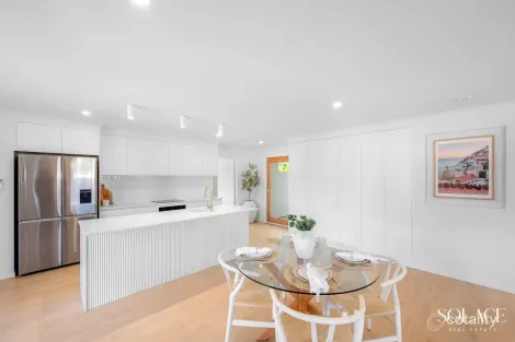 Property photo of 16 Curtis Avenue Boyne Island QLD 4680