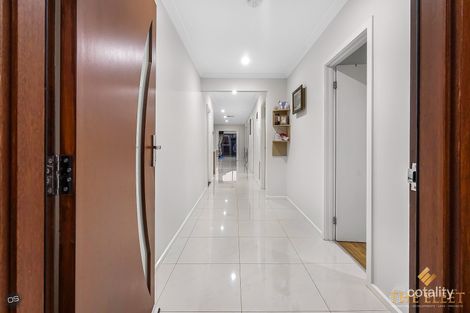 Property photo of 37 Springbrook Parkway Cobblebank VIC 3338