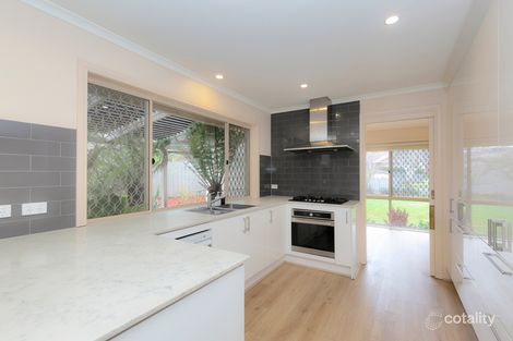 Property photo of 4 St Helena Place Rowville VIC 3178