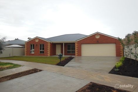 Property photo of 28 Barnett Drive Kangaroo Flat VIC 3555