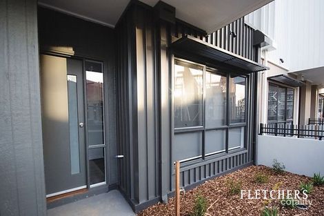 5 Travertine Loop, Berwick, VIC 3806