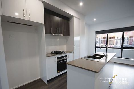 Property photo of 5 Travertine Loop Berwick VIC 3806