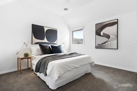 Property photo of 3/8 Napier Crescent Essendon VIC 3040