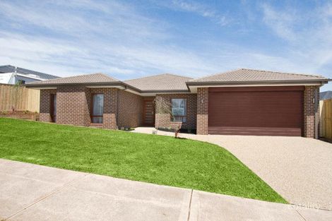 66 Jackson Dr, Drouin, VIC 3818