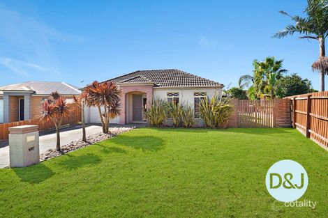 Property photo of 42 Bellbrae Crescent Cranbourne West VIC 3977