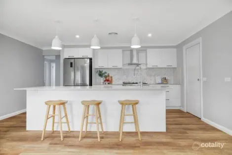 Property photo of 12 Keystone Rise Kelso NSW 2795