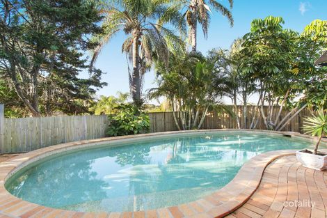 Property photo of 36 Bronzewing Close Elanora QLD 4221