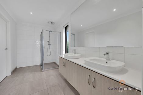 Property photo of 74 Dwyer Street Kalkallo VIC 3064