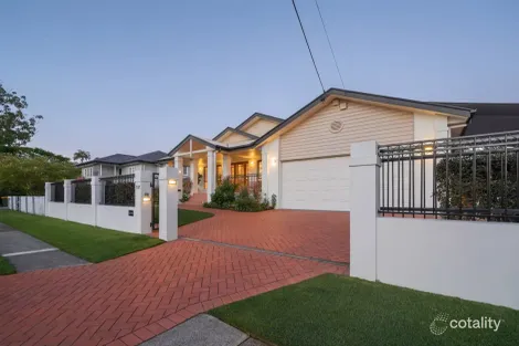 Property photo of 357 Tingal Road Wynnum QLD 4178