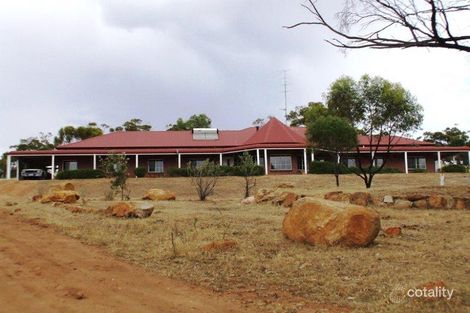 3 Morris Edwards Dr, Daliak, WA 6302