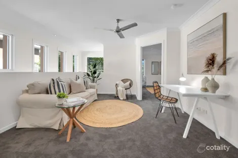 5/129 Pohlman St, Southport, QLD 4215