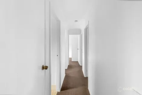 Property photo of 18 Everett Street Uralla NSW 2358