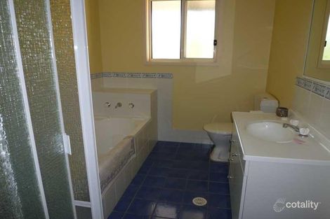 Property photo of 40 Watersedge Avenue Basin View NSW 2540