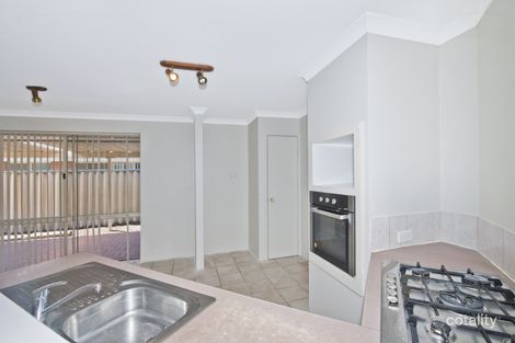 Property photo of 10 Hillcrest Court Port Kennedy WA 6172