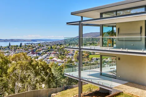 28 Thelma Dr, West Hobart, TAS 7000