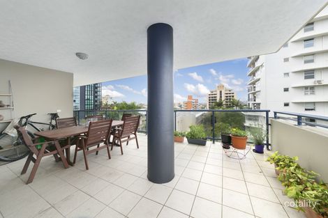 Property photo of 16/19 Thorn Street Kangaroo Point QLD 4169