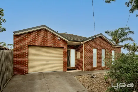 1/3 Buckingham Dr, Werribee, VIC 3030