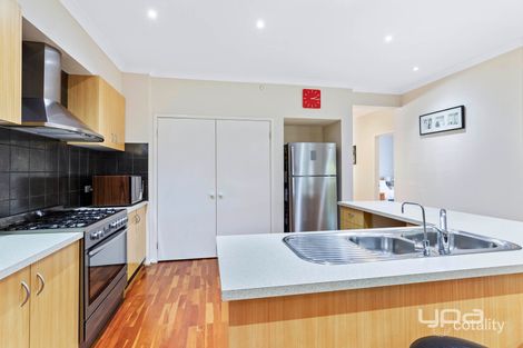 Property photo of 6 Colchester Vista Derrimut VIC 3026
