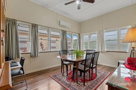 Property photo of 6 Eversleigh Road Scarborough QLD 4020