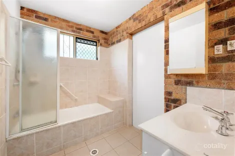 Property photo of 1/50 Douglas Street Greenslopes QLD 4120