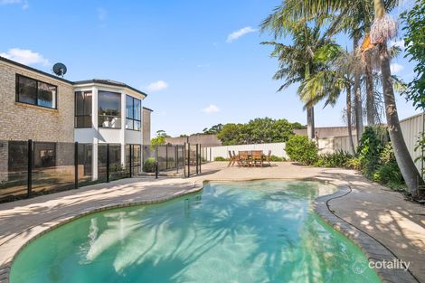 Property photo of 22 Bedarra Court Shell Cove NSW 2529
