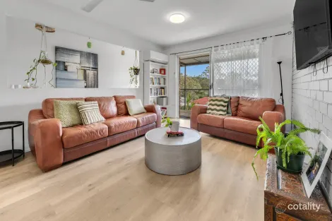 Property photo of 2/24 Corunna Crescent Ashmore QLD 4214