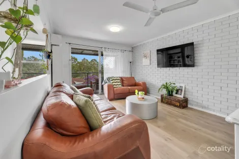 Property photo of 2/24 Corunna Crescent Ashmore QLD 4214