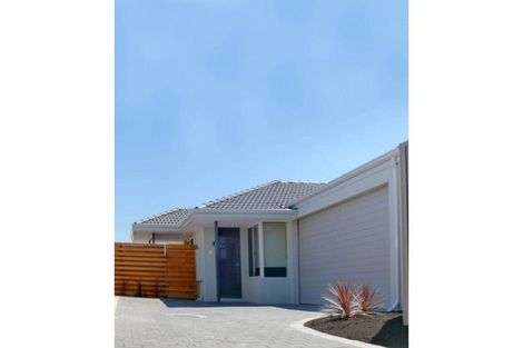 Property photo of 35A Coppito Circle Beeliar WA 6164