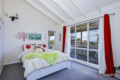 Property photo of 32 Trelawney Street Killarney Vale NSW 2261