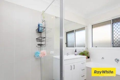 Property photo of 8 Nelson Circuit Brassall QLD 4305