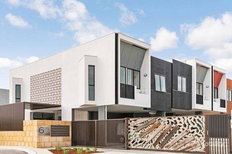 Property photo of 1/6 Parney Close North Coogee WA 6163