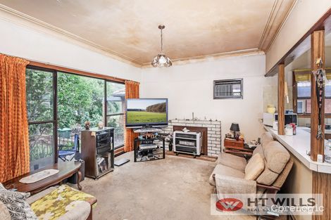 Property photo of 881 Forest Road Lugarno NSW 2210