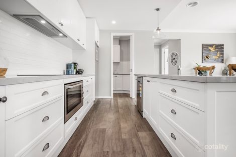 Property photo of 3 Herens Road Clyde North VIC 3978