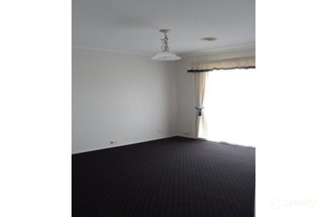 Property photo of 5 Jema Close Narre Warren South VIC 3805