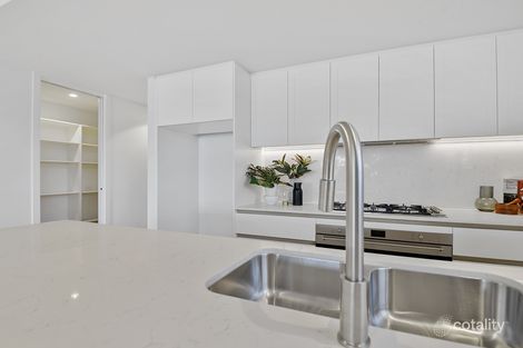 Property photo of 401/70 Swann Road Taringa QLD 4068