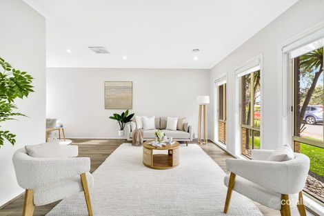 Property photo of 2 Hummingbird Place South Morang VIC 3752