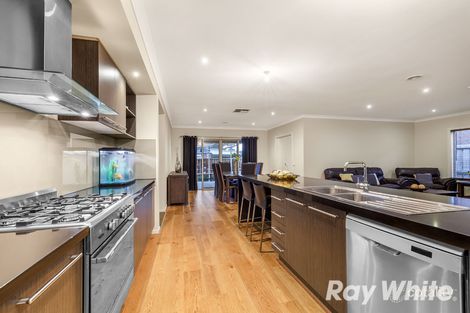 Property photo of 10 Pardalote Close South Morang VIC 3752