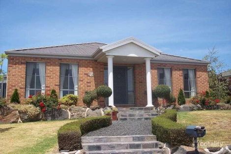 4 Minton Walk, Narre Warren South, VIC 3805