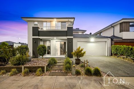 Property photo of 27 Stonefox Circuit Clyde North VIC 3978