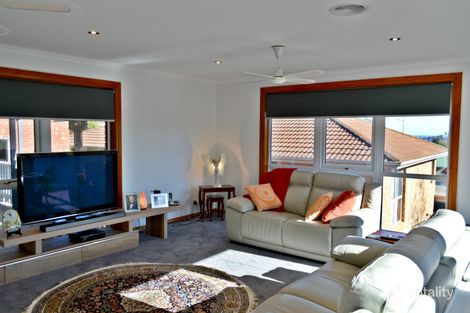 Property photo of 26 Lawrence Drive Berwick VIC 3806
