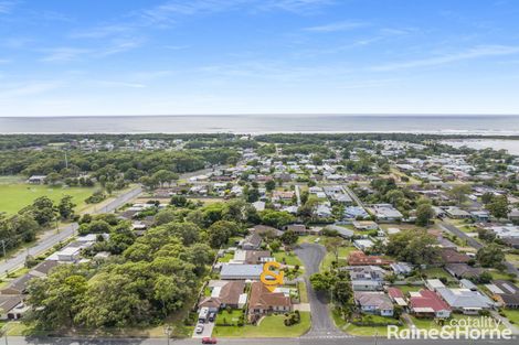 Property photo of 12 Golden Hill Avenue Shoalhaven Heads NSW 2535